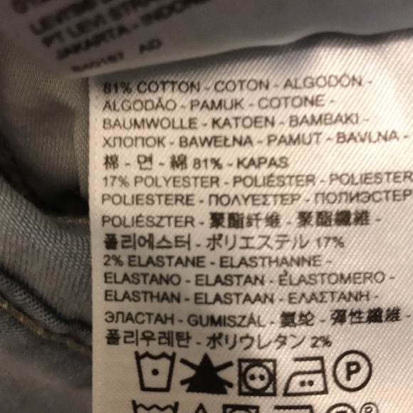 SOLD Levi 710 super skinny Jeans - Picture 9 of 10